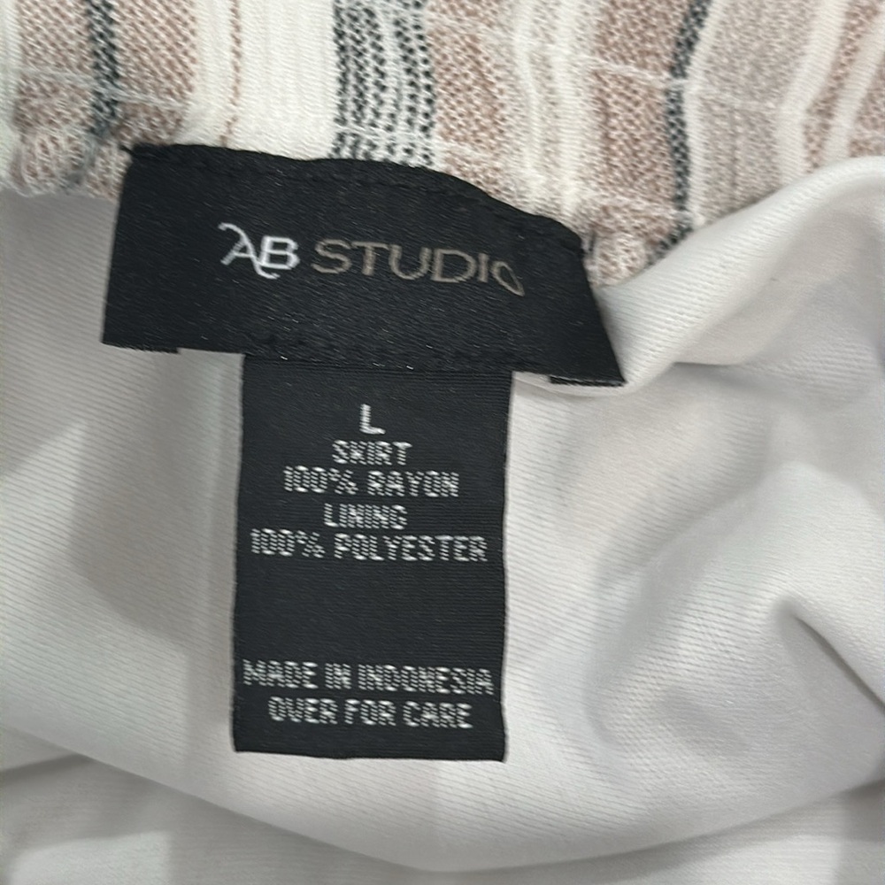 New AB Studio Skirt Large - Picture 13 of 14